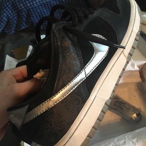 nike sb dunk low takashi 2